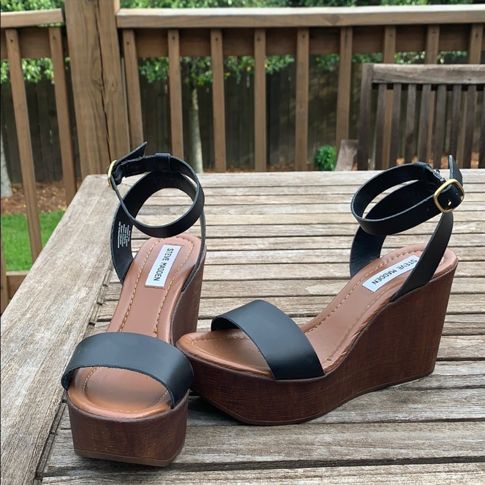 Steve Madden Wedges